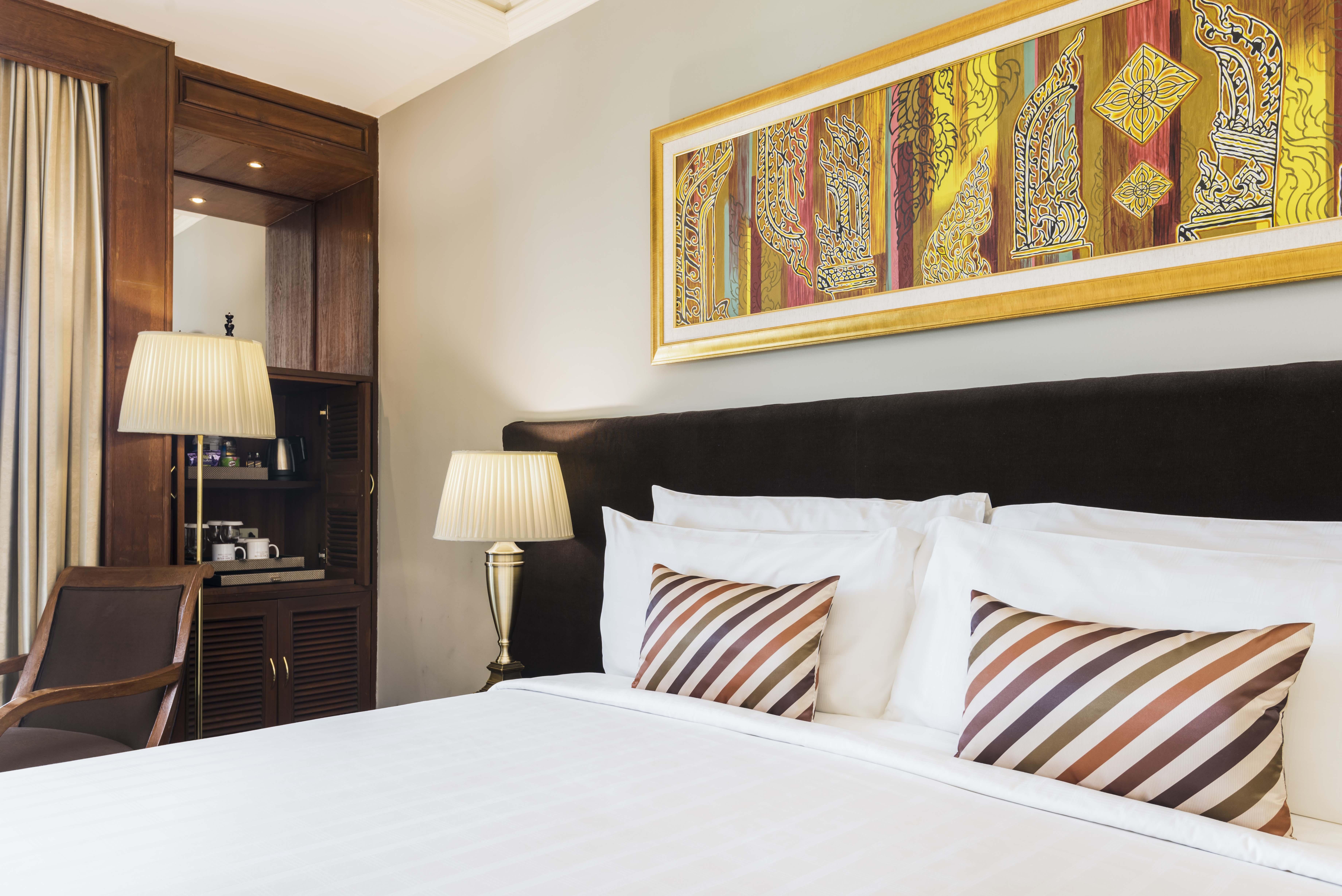 Chatrium Hotel Royal Lake Янгон Екстериор снимка
