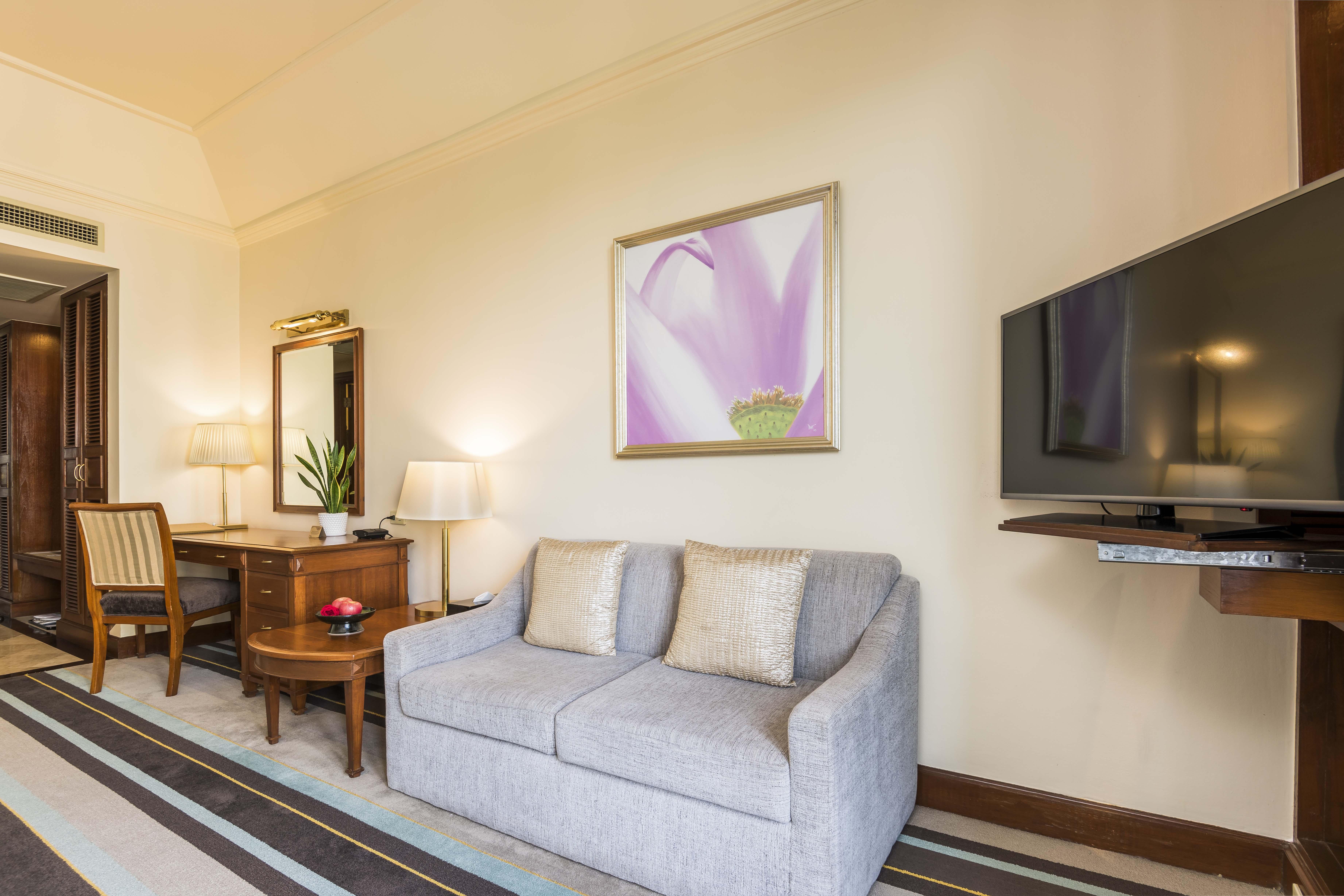 Chatrium Hotel Royal Lake Янгон Екстериор снимка
