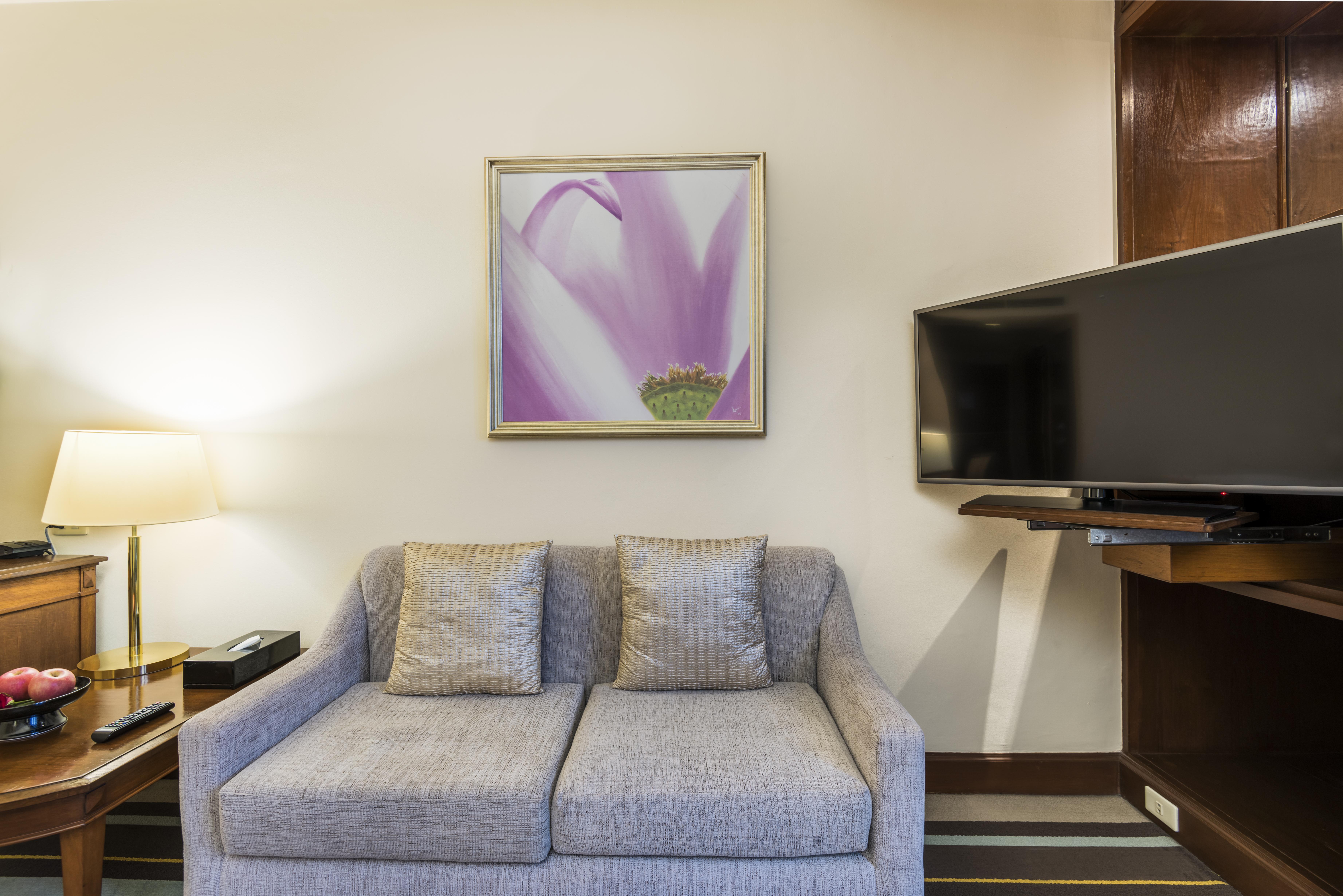 Chatrium Hotel Royal Lake Янгон Екстериор снимка