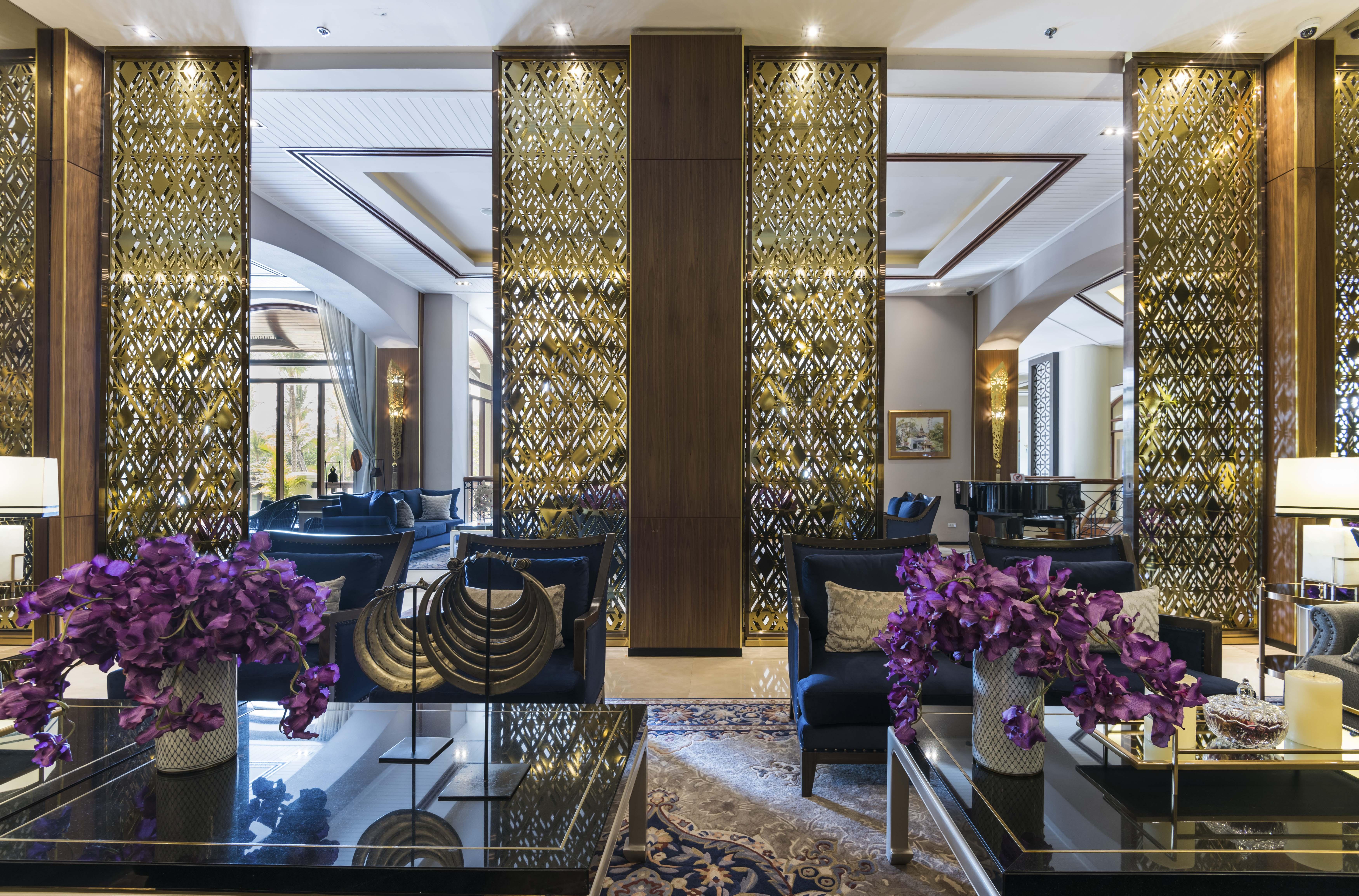 Chatrium Hotel Royal Lake Янгон Екстериор снимка